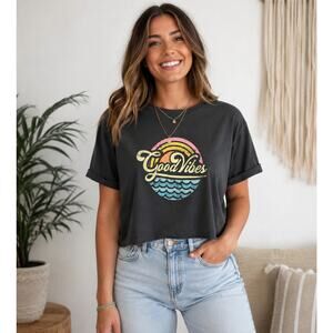 Modernlux women's Cropped Graphic T-shirt size XXL